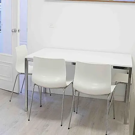 Austria 4 * Valencie