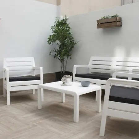 Austria 4 Apartment *